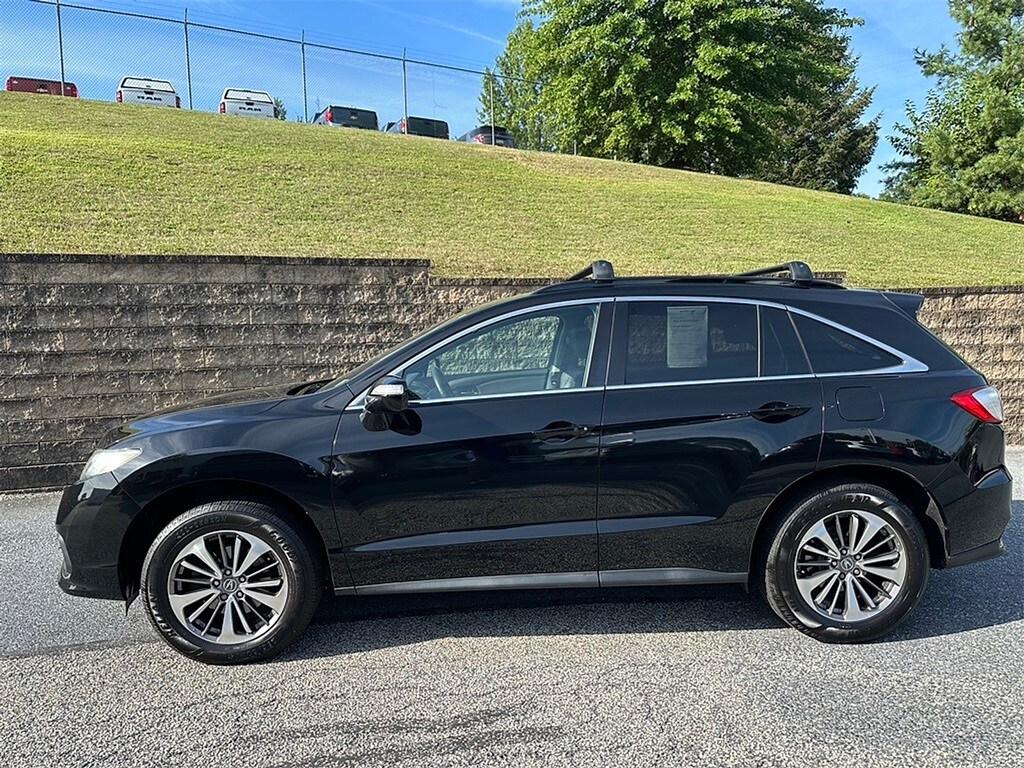 2017 Acura RDX Advance photo 2
