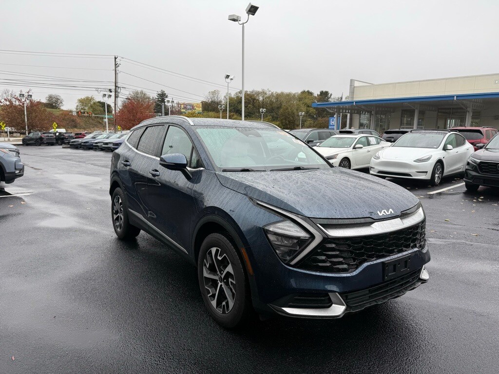 Used 2023 Kia Sportage Hybrid EX SUV