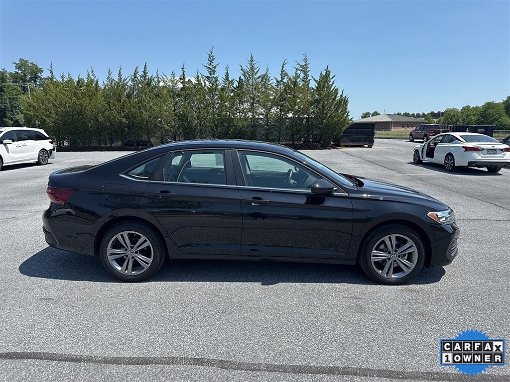 2022 Volkswagen Jetta 1.5T SE photo 4