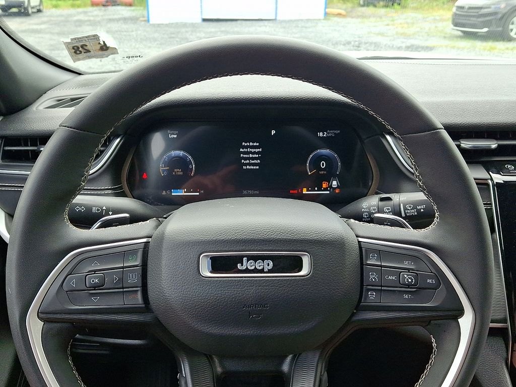 2023 Jeep Grand Cherokee Altitude - Photo 20