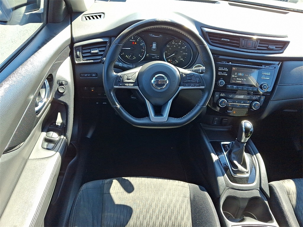 Used 2017 Nissan Rogue SV with VIN JN8AT2MTXHW151260 for sale in Harrisburg, PA