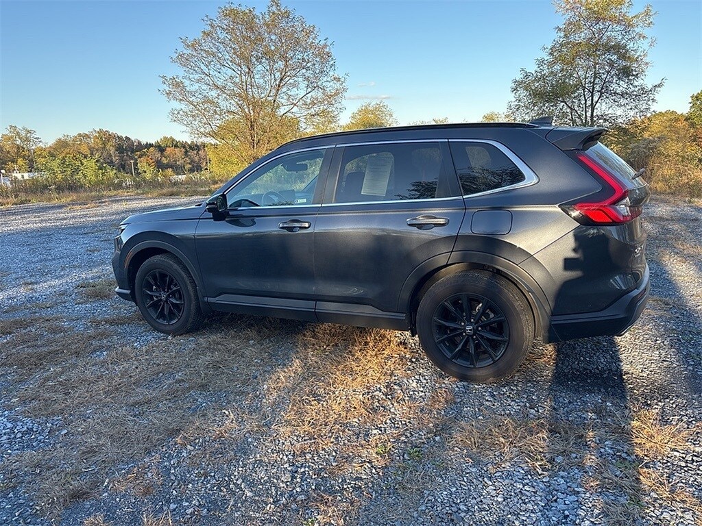 2025 Honda CR-V Hybrid Sport photo 3