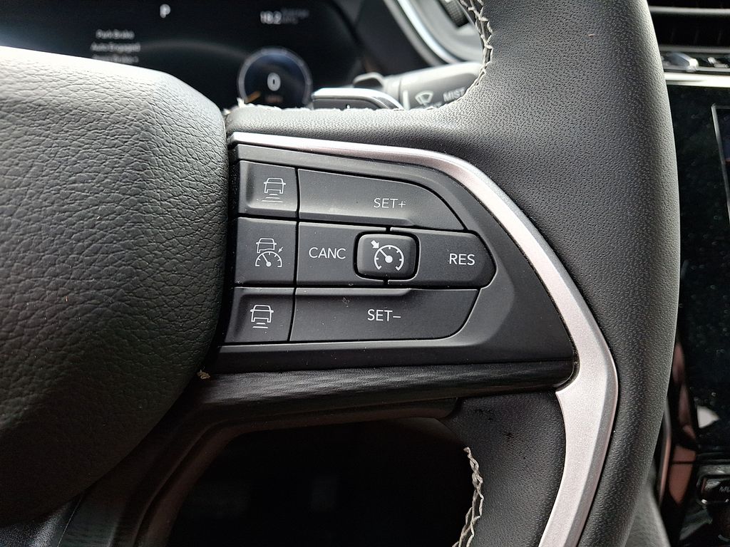 2023 Jeep Grand Cherokee Altitude - Photo 23