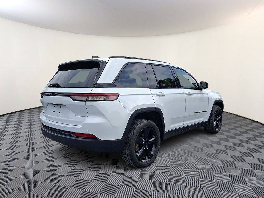 2023 Jeep Grand Cherokee Altitude - Photo 9
