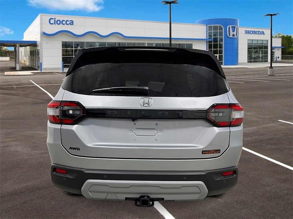 2025 Honda Pilot TrailSport photo 4