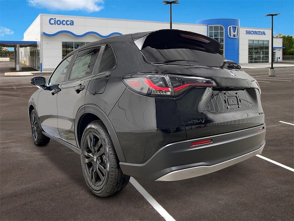 2026 Honda HR-V Sport photo 3