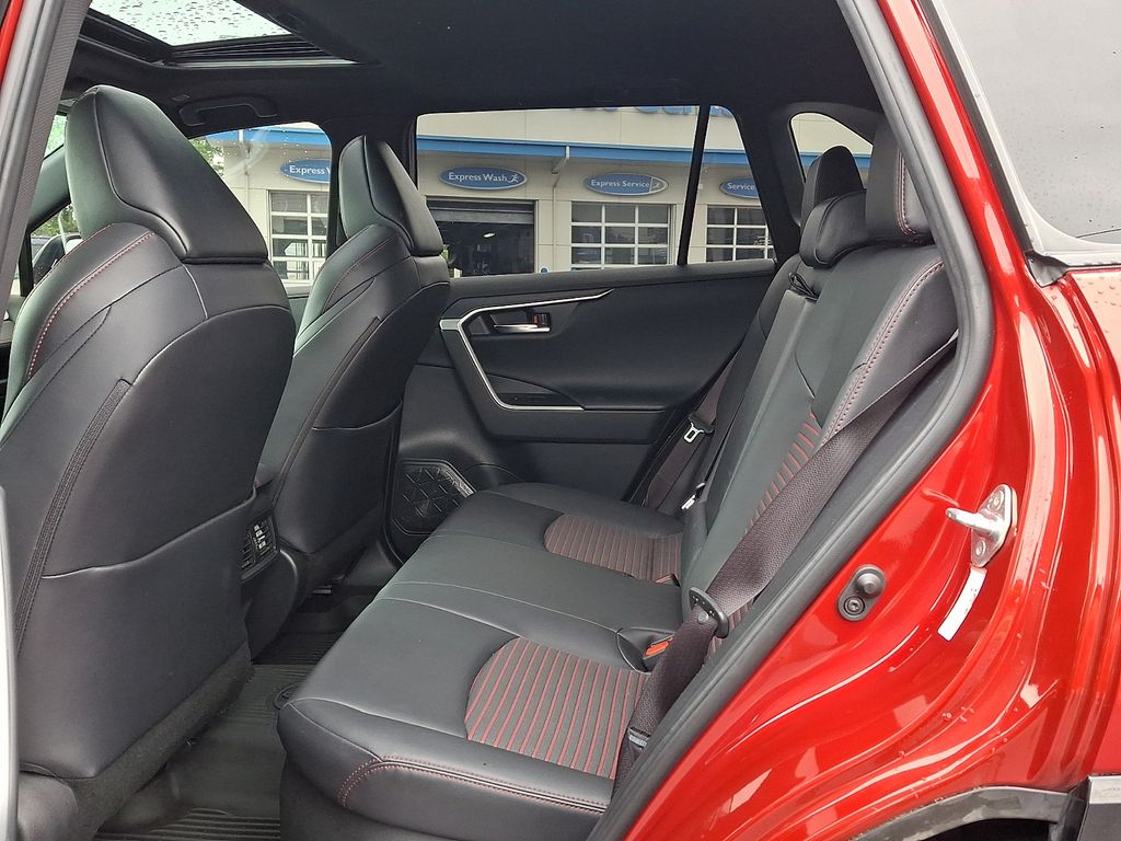 2023 Toyota RAV4 XSE - Photo 13
