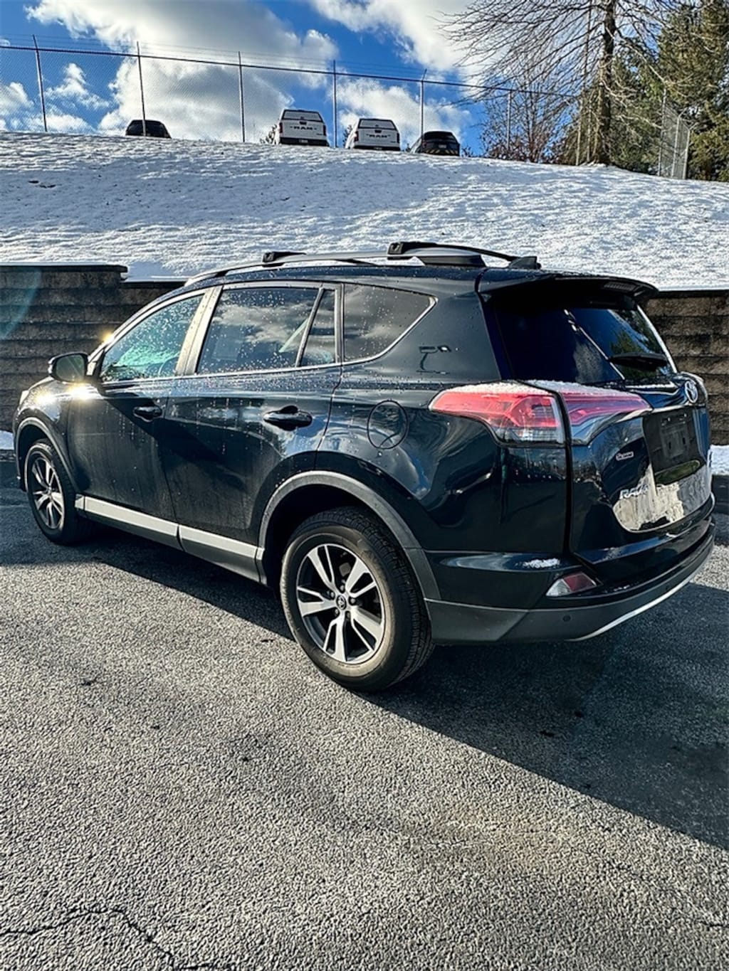 Used 2017 Toyota RAV4 XLE SUV
