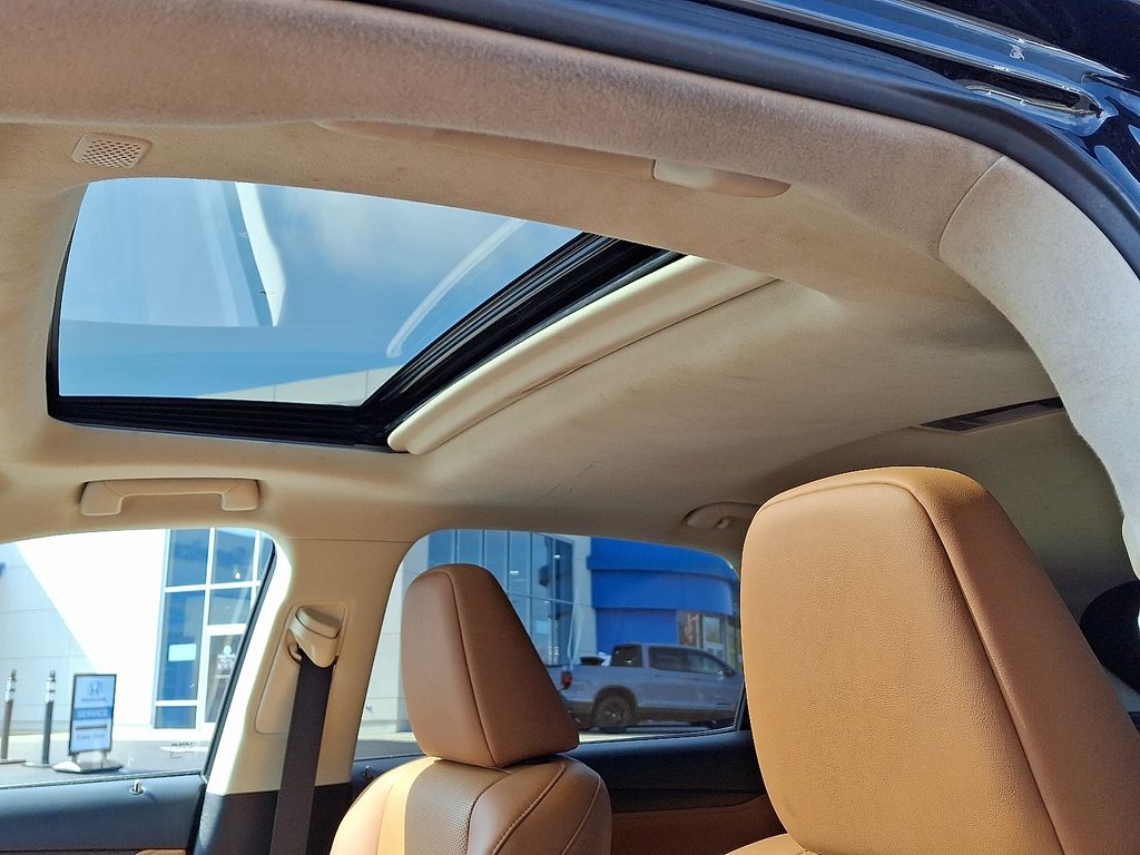 2021 Lexus RX 350 - Photo 17