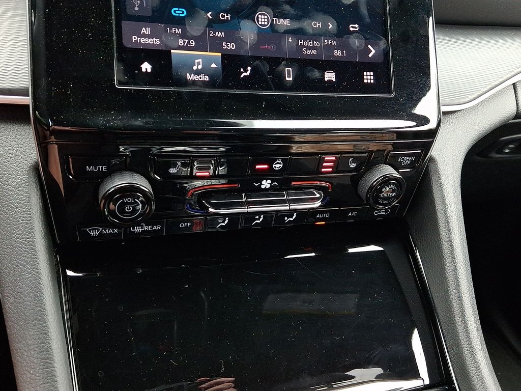 2023 Jeep Grand Cherokee Altitude - Photo 19
