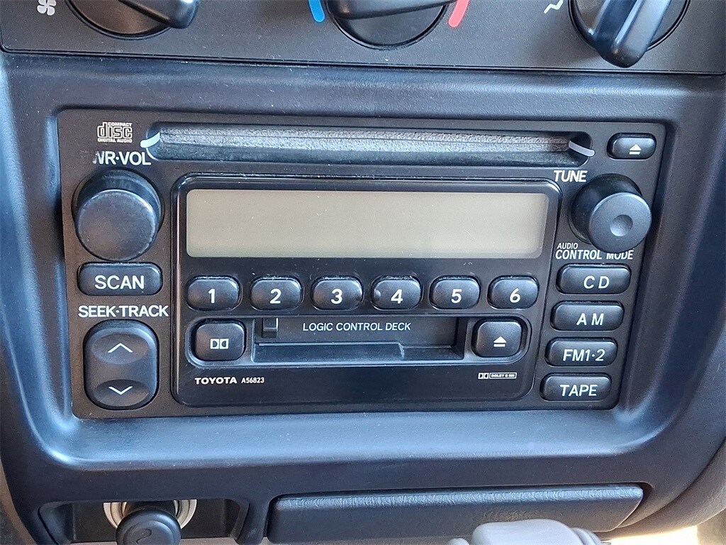 2003 Toyota Tacoma PreRunner photo 3