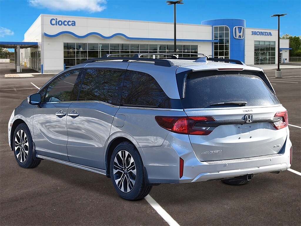 2026 Honda Odyssey Elite photo 3