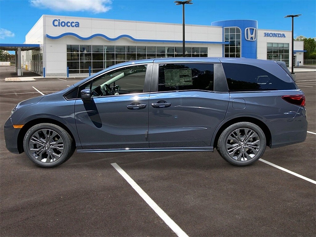 New 2026 Honda Odyssey Touring Minivan/Van