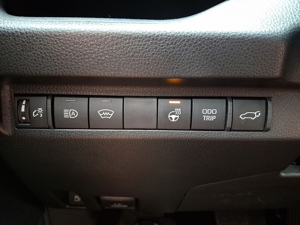 2023 Toyota RAV4 XSE - Photo 27