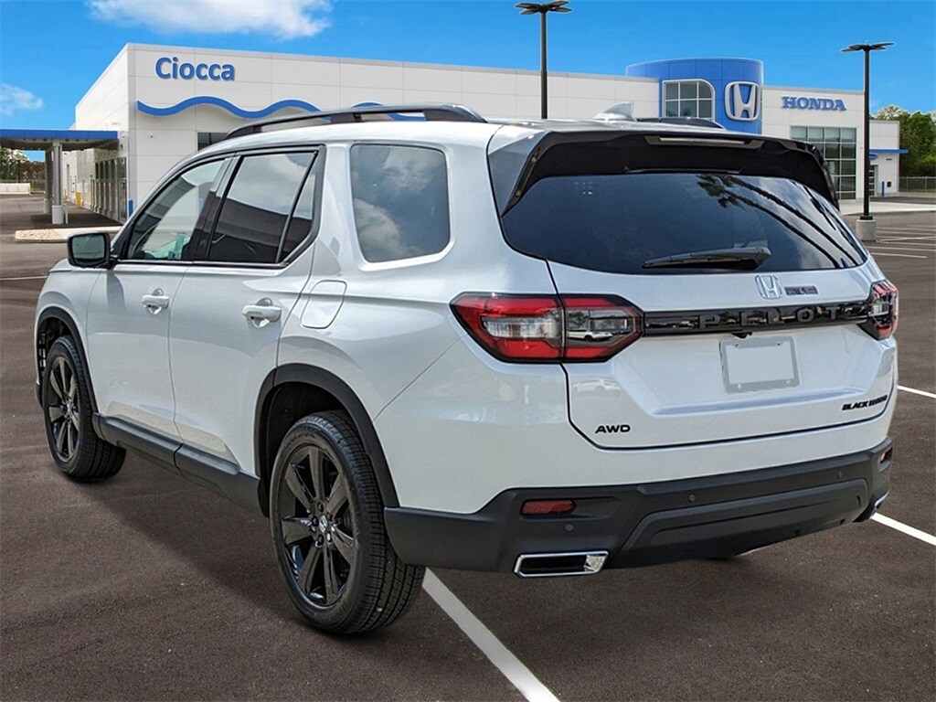 2025 Honda Pilot Black Edition photo 2