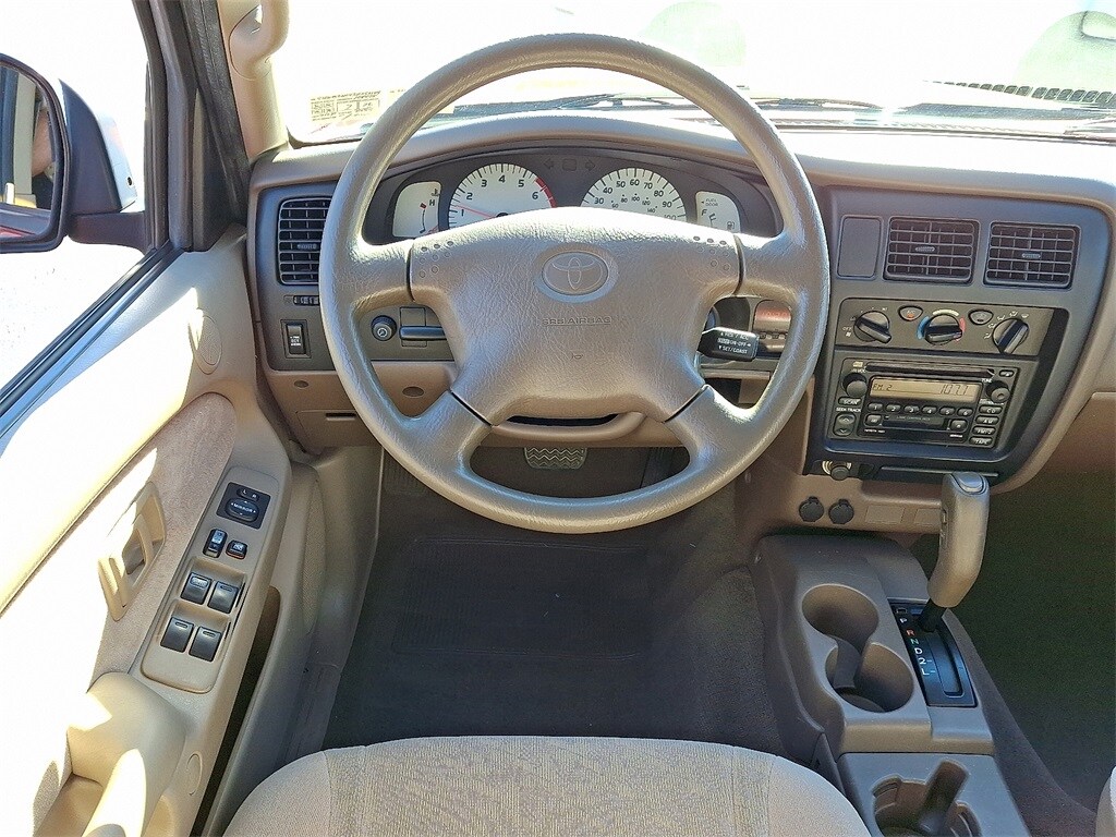 2003 Toyota Tacoma PreRunner photo 2