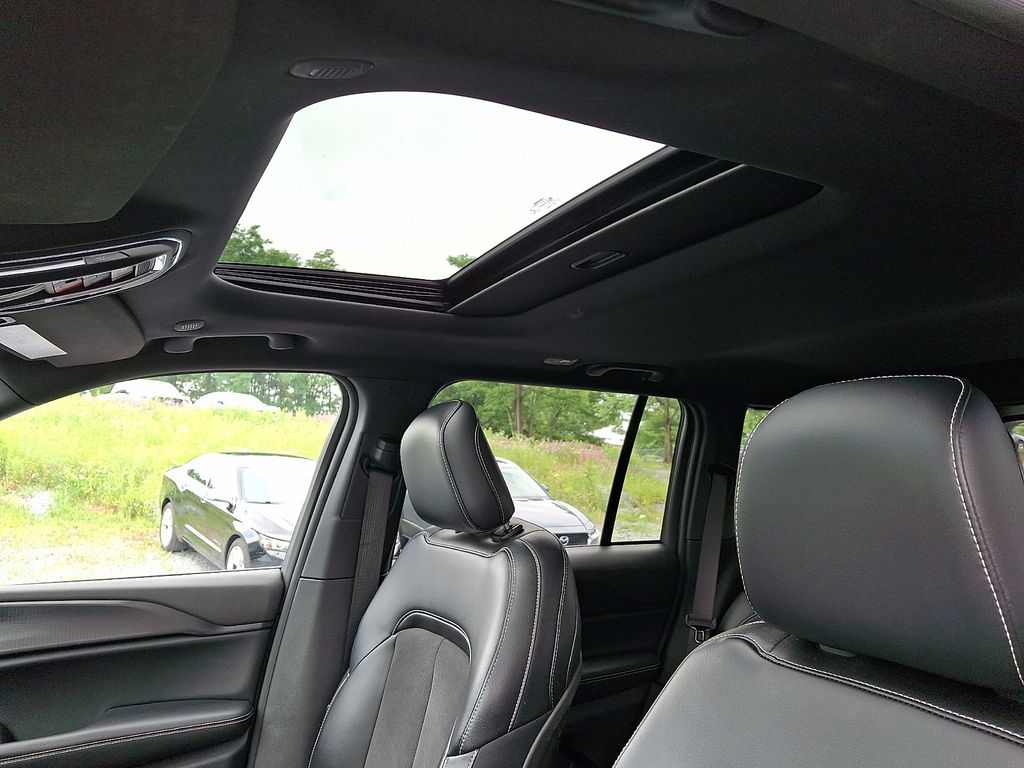 2023 Jeep Grand Cherokee Altitude - Photo 17