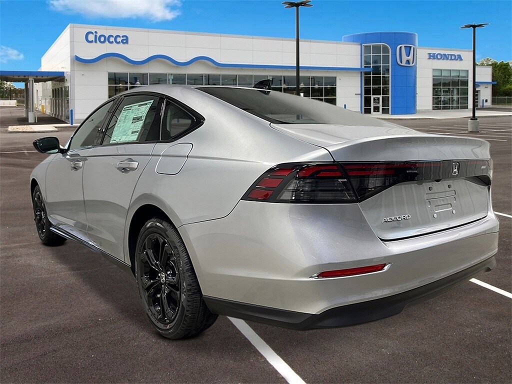 2025 Honda Accord SE photo 3