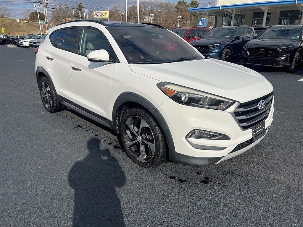 2017 Hyundai Tucson Limited photo 2