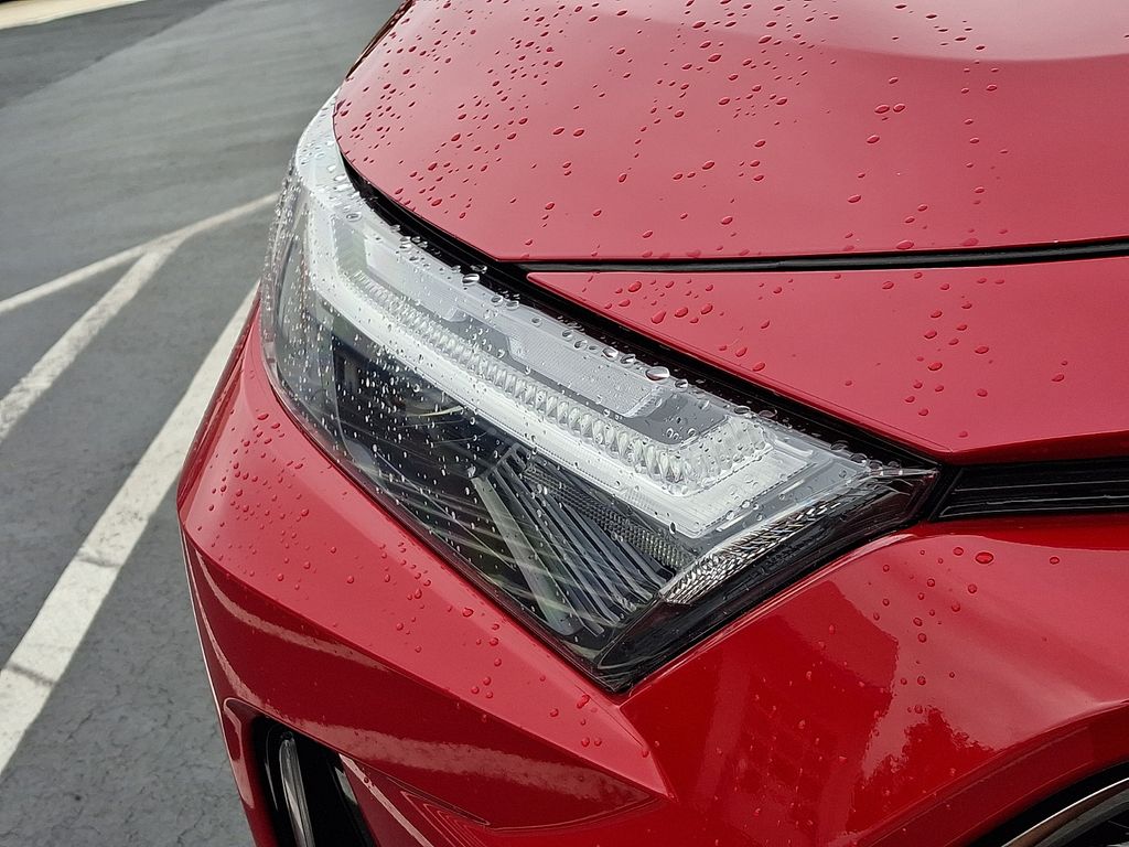 2023 Toyota RAV4 XSE - Photo 12