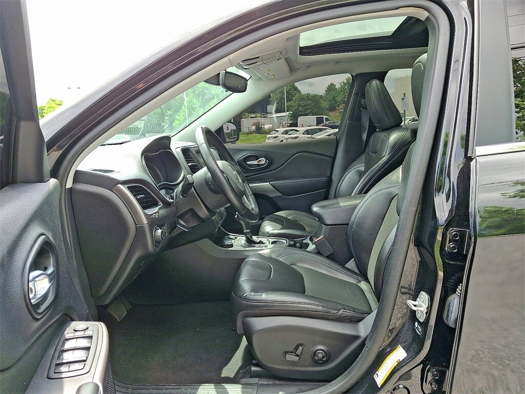 View 16
