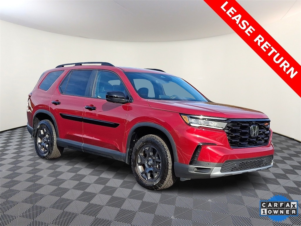 Used 2023 Honda Pilot TrailSport SUV