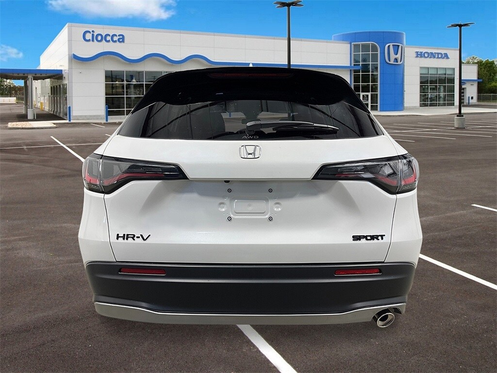 2026 Honda HR-V Sport photo 3