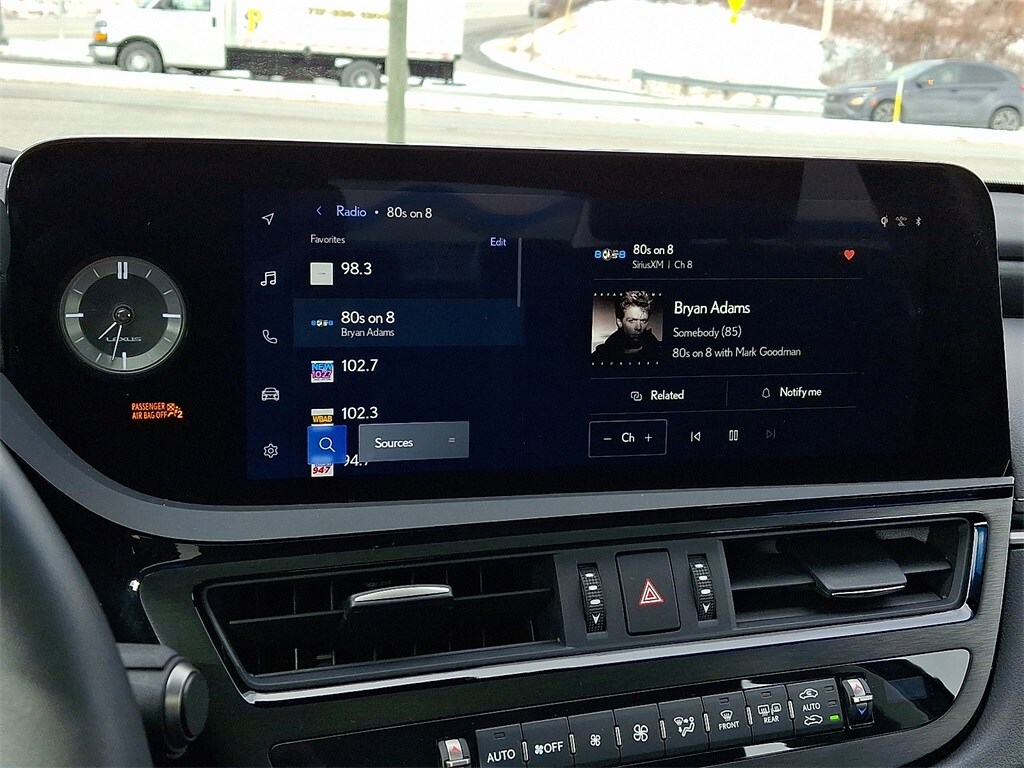 Used 2024 Lexus ES 350 Sedan