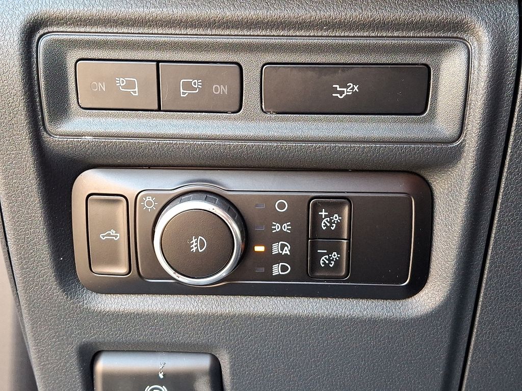 2023 Ford F-150 XLT - Photo 25