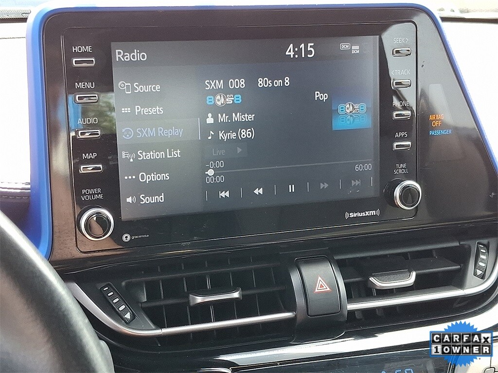 2021 Toyota C-HR XLE photo 3
