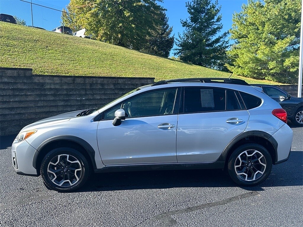 2016 Subaru Crosstrek 2.0i Premium photo 4