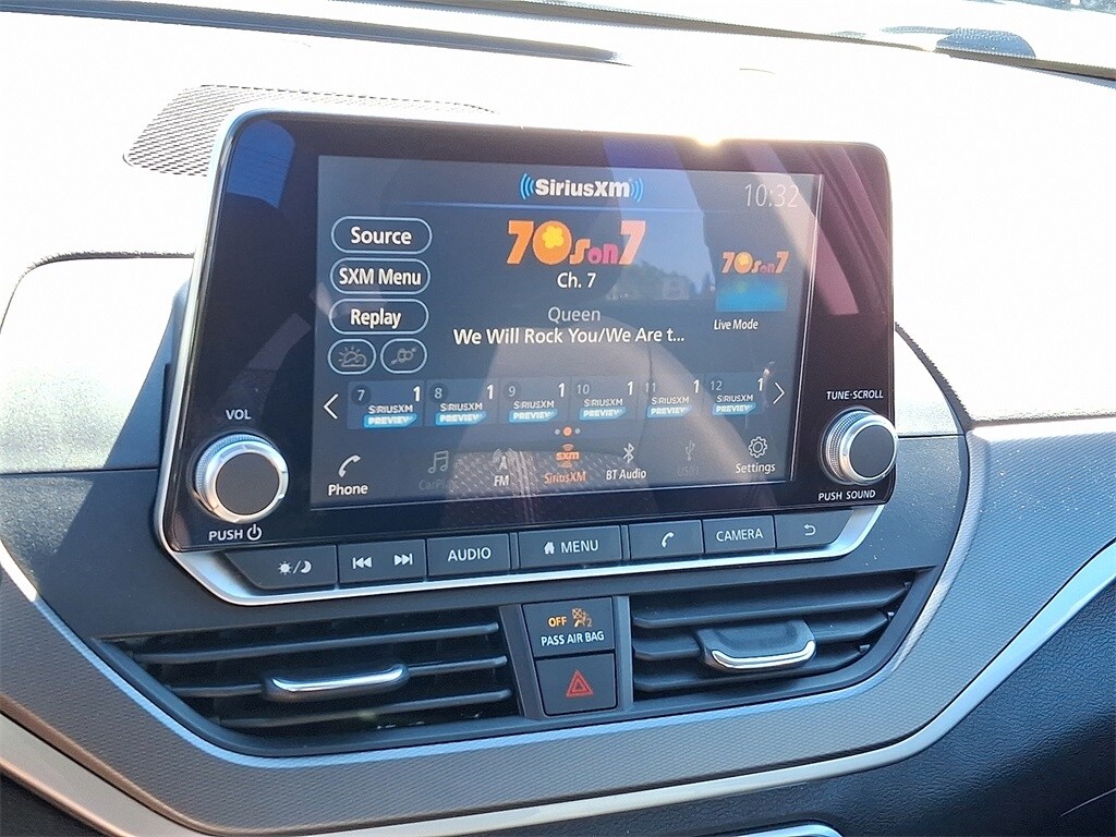2024 Nissan Altima 2.5 SR photo 3
