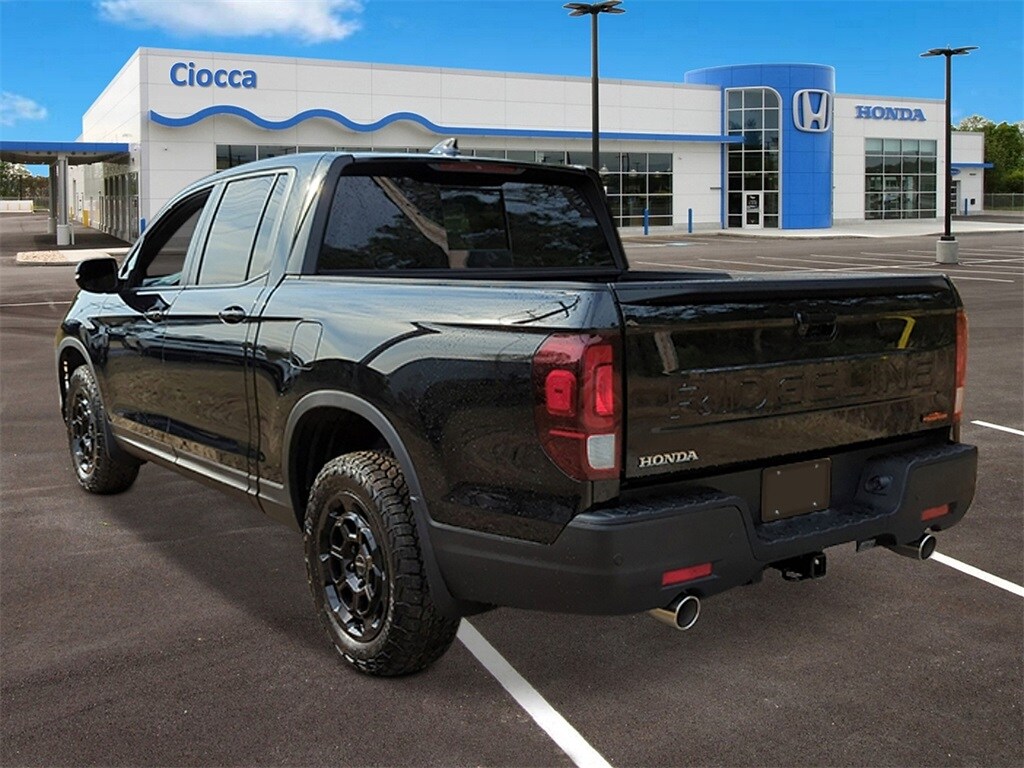 2025 Honda Ridgeline TrailSport photo 3