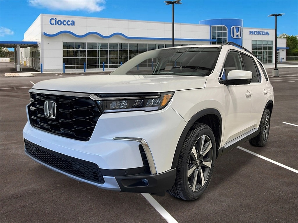 2025 Honda Pilot Touring's photo