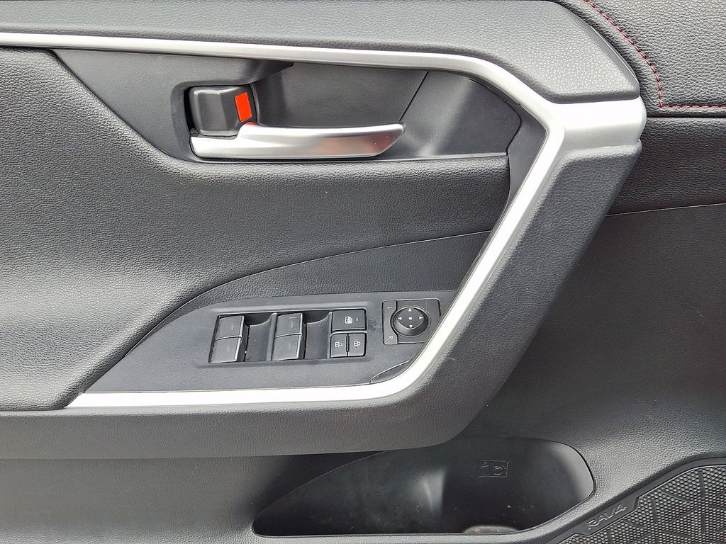 2023 Toyota RAV4 XSE - Photo 15