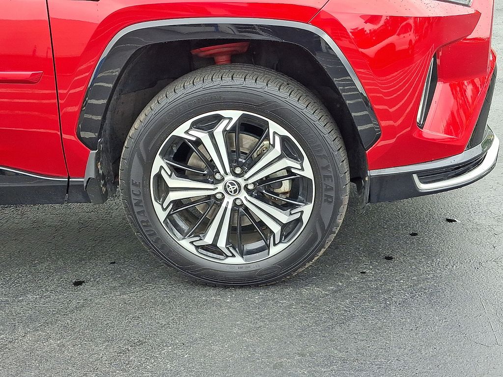 2023 Toyota RAV4 XSE - Photo 11