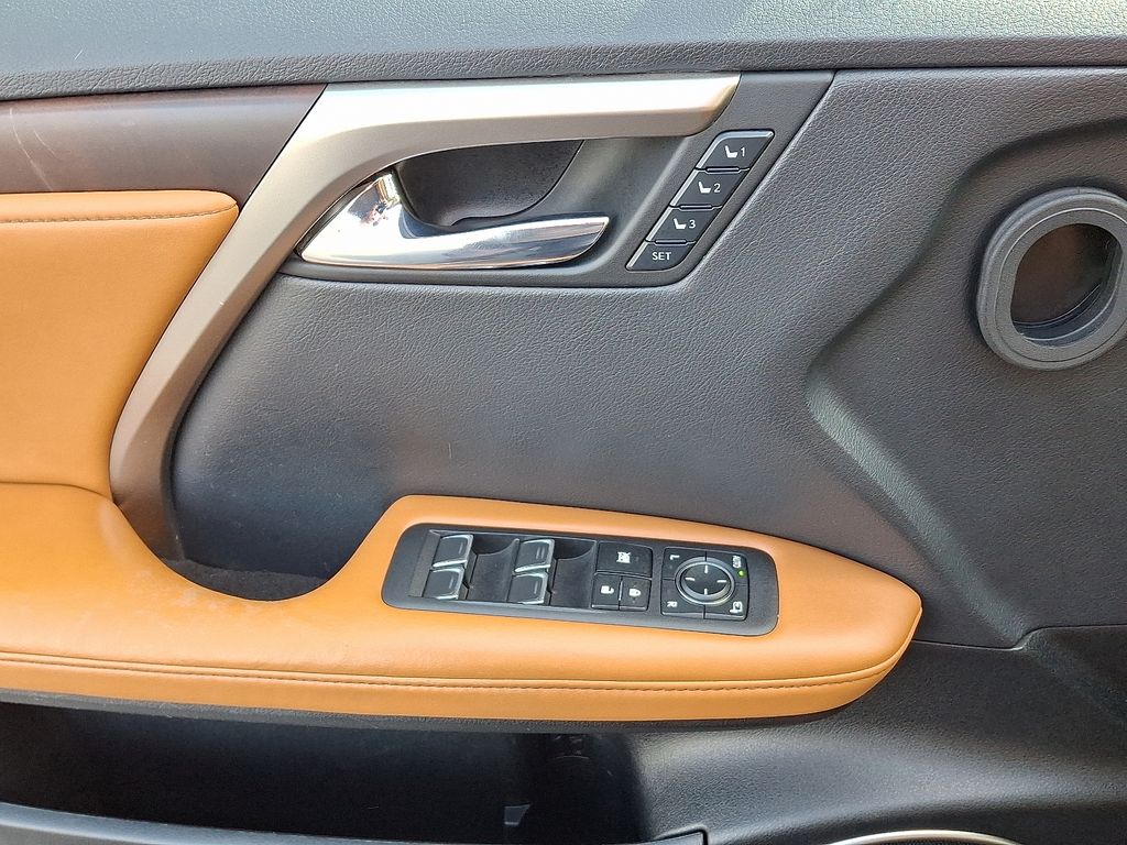 2021 Lexus RX 350 - Photo 15