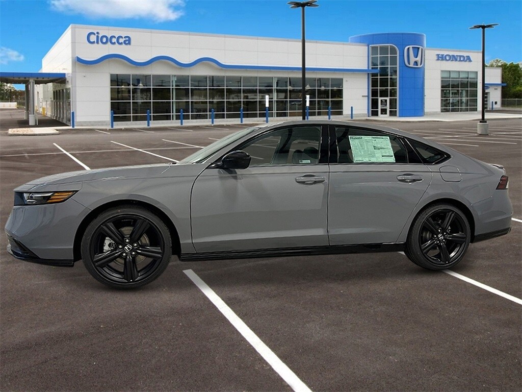 2025 Honda Accord Hybrid Sport-L photo 2