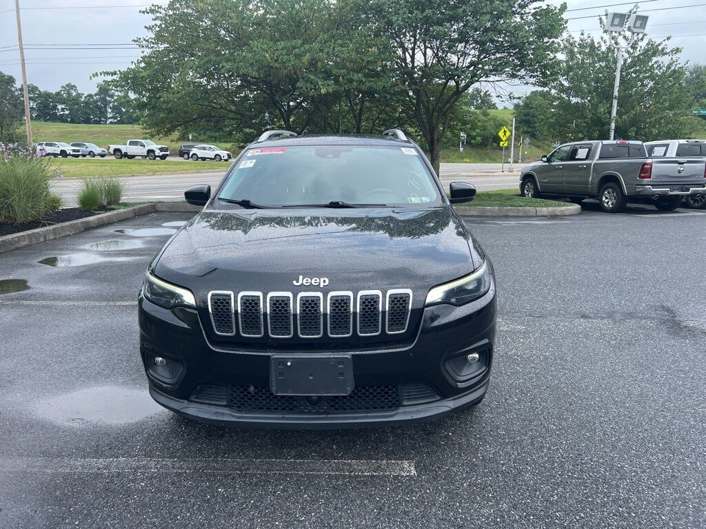 2021 Jeep Cherokee Latitude photo 2