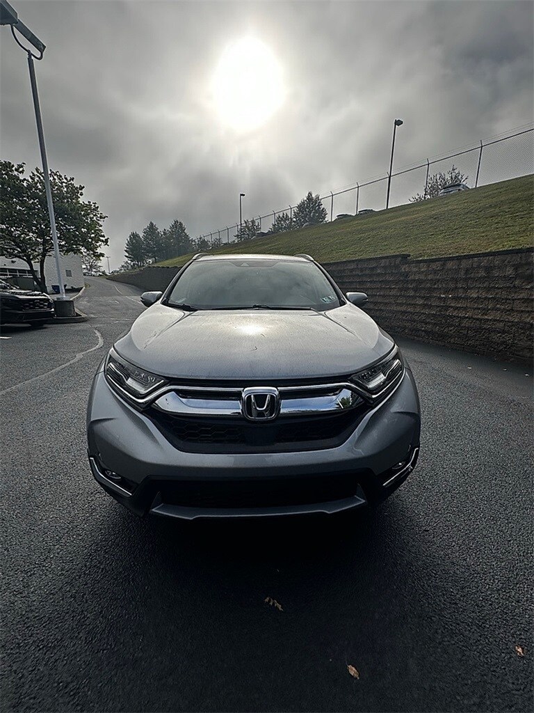 2019 Honda CR-V Touring photo 4