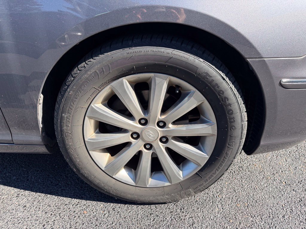 Used 2010 Hyundai Azera Limited with VIN KMHFC4DF7AA484649 for sale in Harrisburg, PA