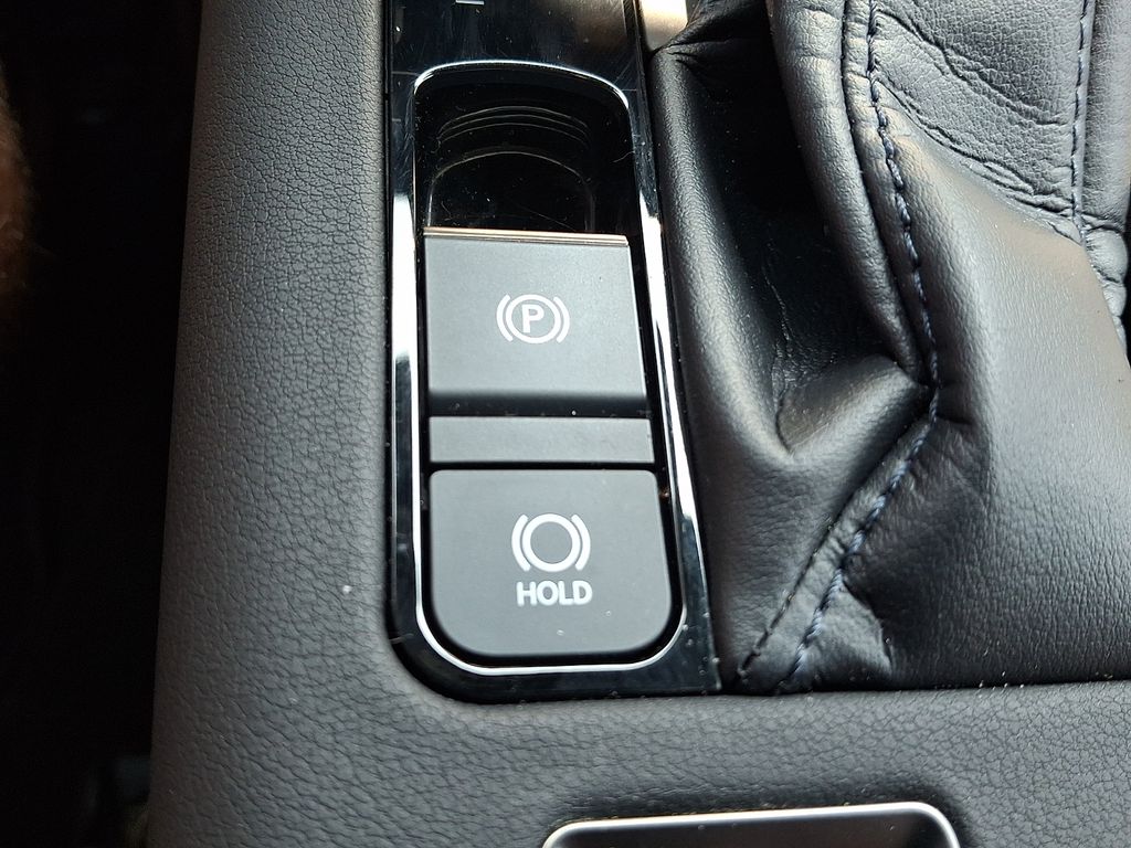 2024 Lexus GX Luxury+ - Photo 27