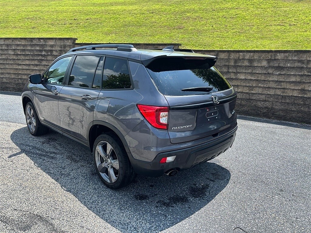 2021 Honda Passport Touring photo 4