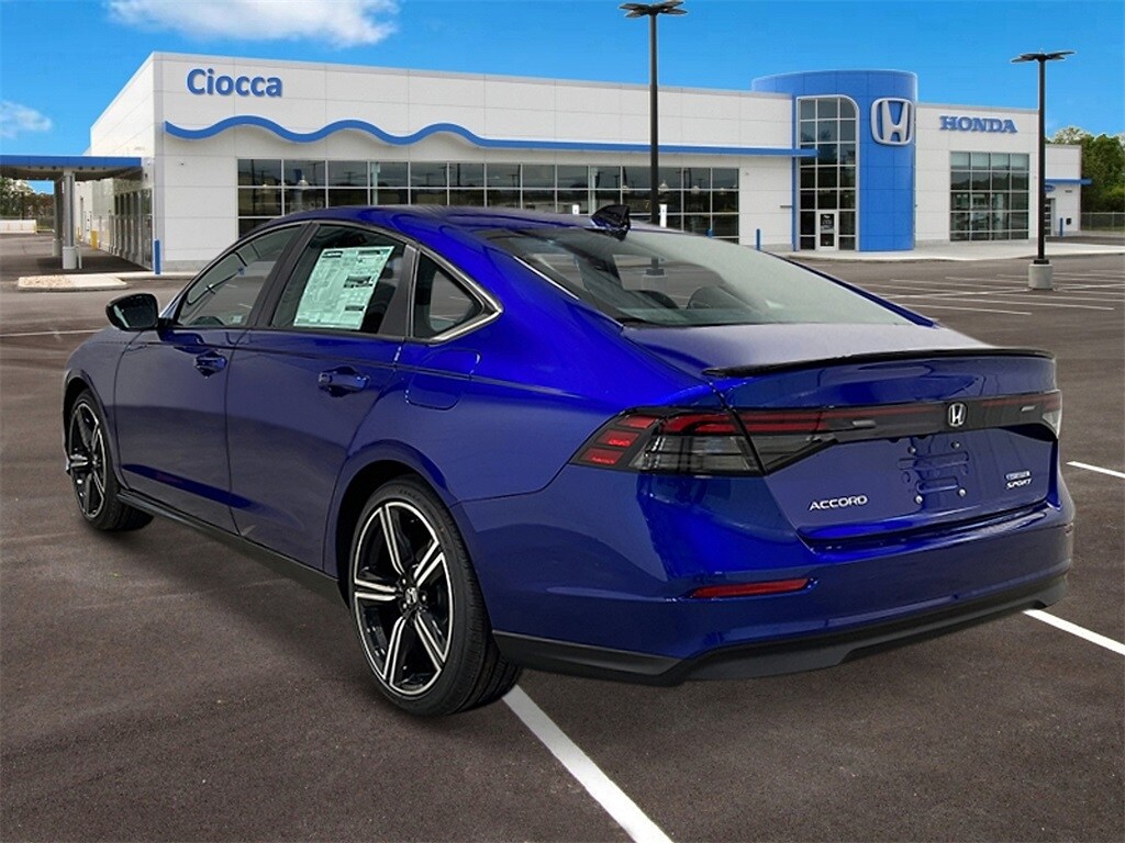 2025 Honda Accord Hybrid Sport photo 3