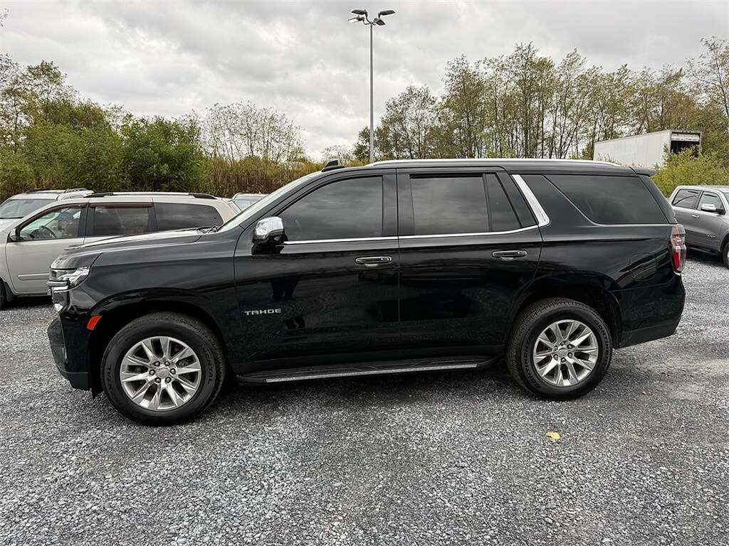 2021 Chevrolet Tahoe Premier photo 2
