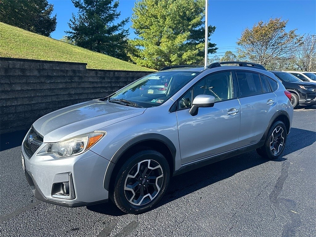2016 Subaru Crosstrek 2.0i Premium photo 3