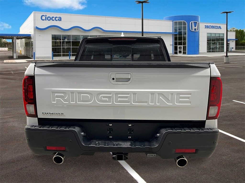 2026 Honda Ridgeline Black Edition photo 4