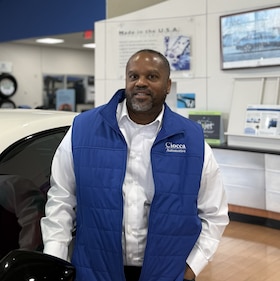 Staff member Damien Fortson from ID_a8fda701b63f