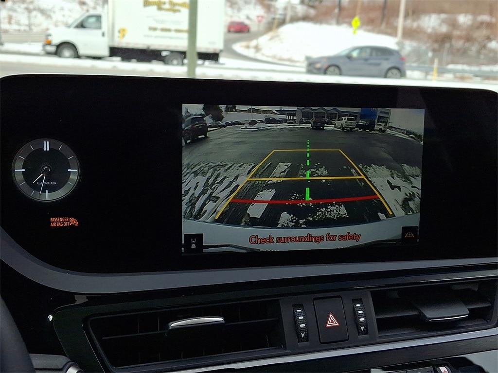 Used 2024 Lexus ES 350 Sedan