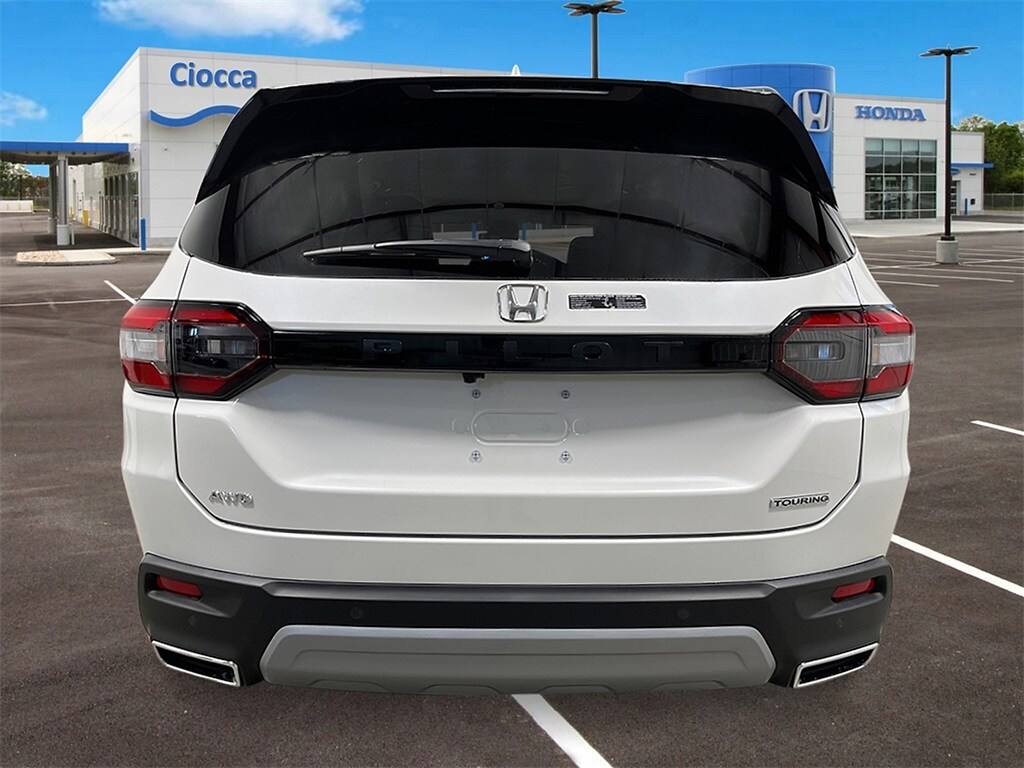 2025 Honda Pilot Touring photo 3